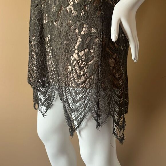 Lace dress / Size S - Picture 3 of 9